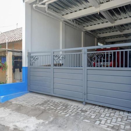 Reddoorz Near Universitas Semarang 2 Alastuwo Екстериор снимка