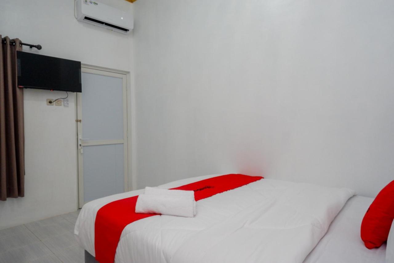 Reddoorz Near Universitas Semarang 2 Alastuwo Екстериор снимка