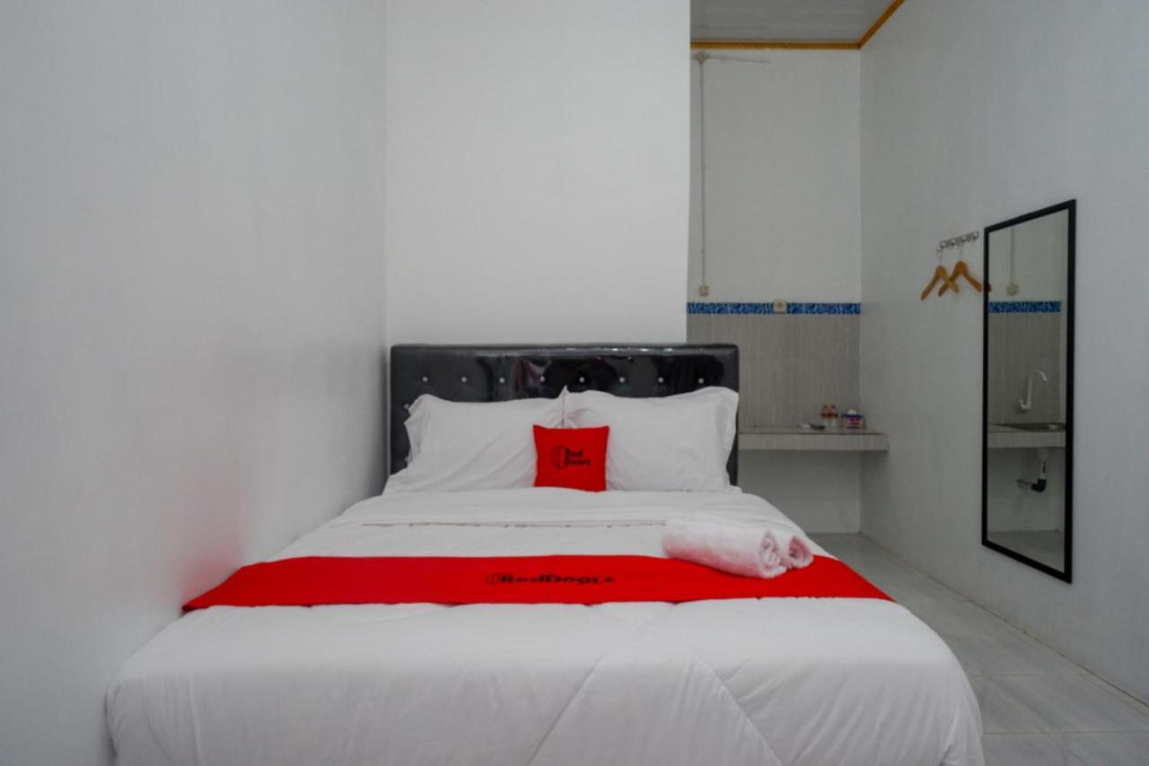 Reddoorz Near Universitas Semarang 2 Alastuwo Екстериор снимка